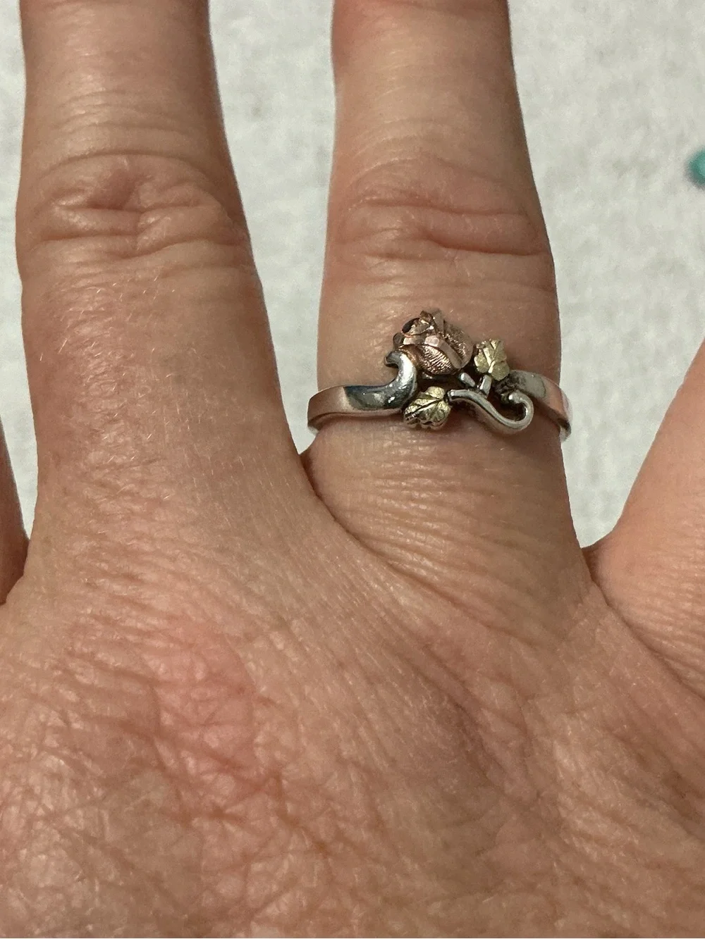 BLACK HILLS GOLD Sterling 12K Rose Ring 8.5
